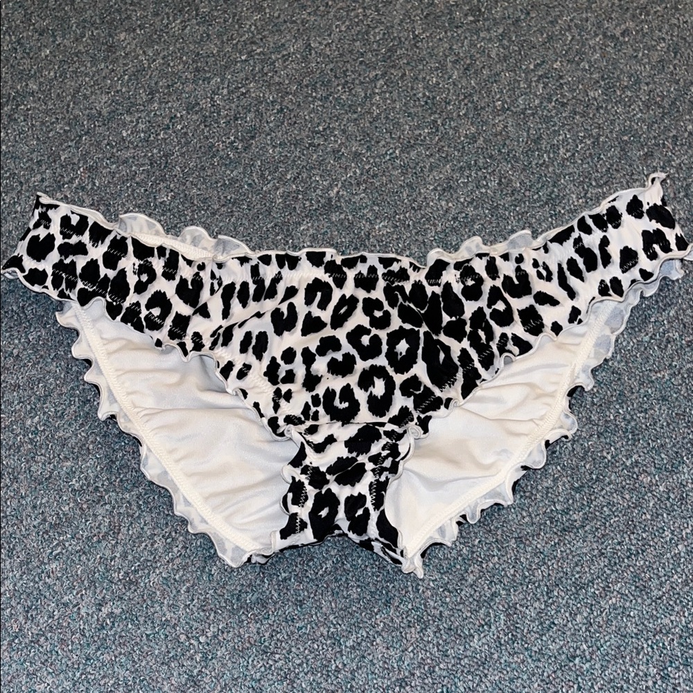 VS Ruffle Cheeky Swim Bottoms